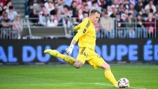 队报：维拉接近签下布雷斯特门将比佐特，上赛季法甲出场32次