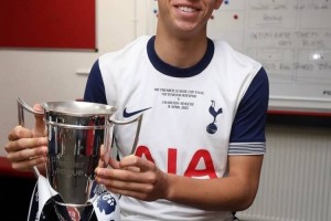 自媒体：德克斯特-奥利弗将离开热刺，曼城&amp;曼联都在尝试签约球员