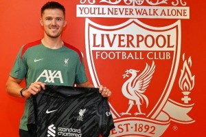 官方：利物浦免签28岁门将伍德曼，球员此前效力普雷斯顿