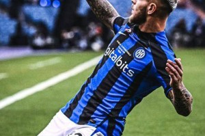 意甲身价雪崩！尤文13将+米兰14星集体坠崖！迪马尔科弗拉霍维奇双核暴跌1000万欧